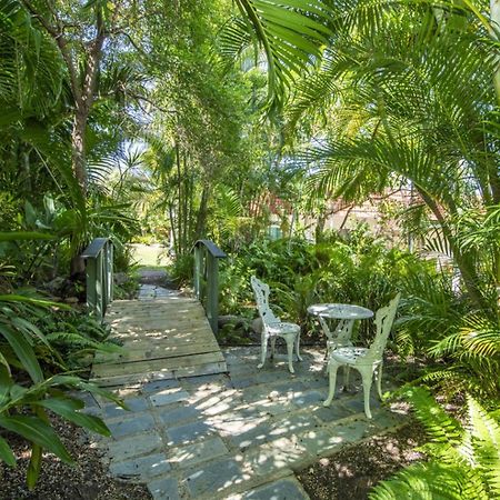 Affordable Island Escape! Queen Studio, Nelly Bay Εξωτερικό φωτογραφία