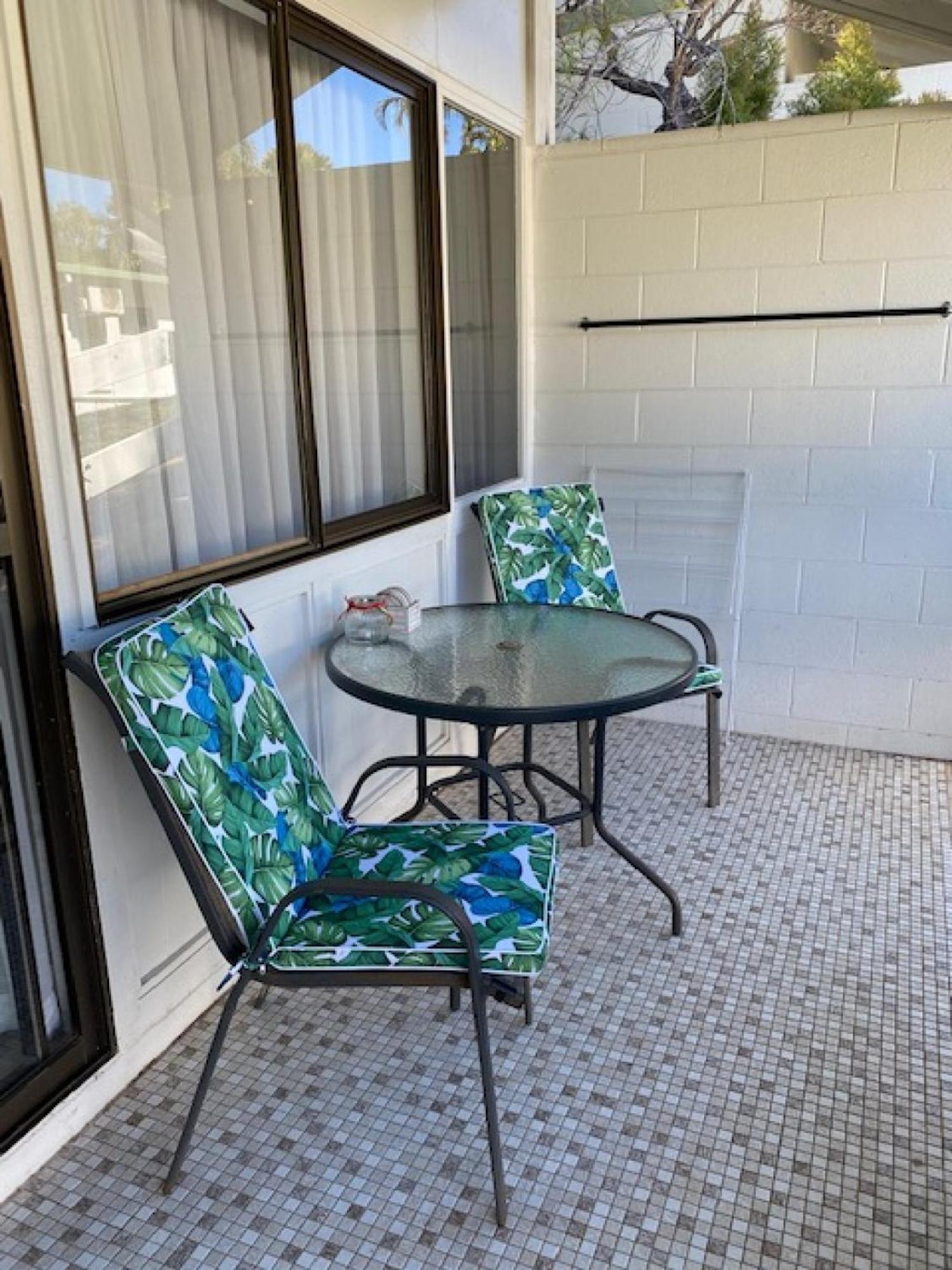 Affordable Island Escape! Queen Studio, Nelly Bay Εξωτερικό φωτογραφία